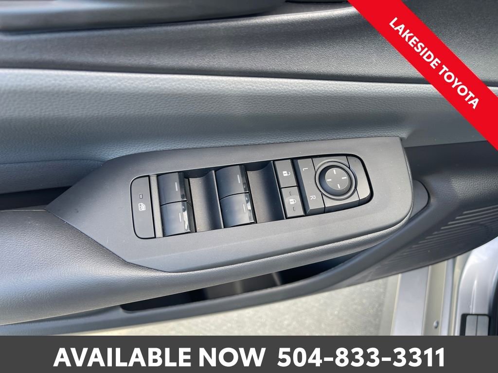 Certified 2025 Toyota Prius LE image 21