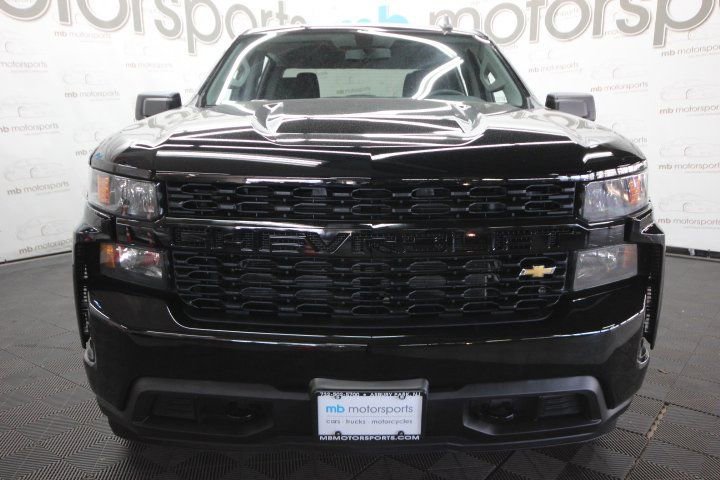 Used 2020 Chevrolet Silverado 1500 Custom w/ Custom Value Package image 11