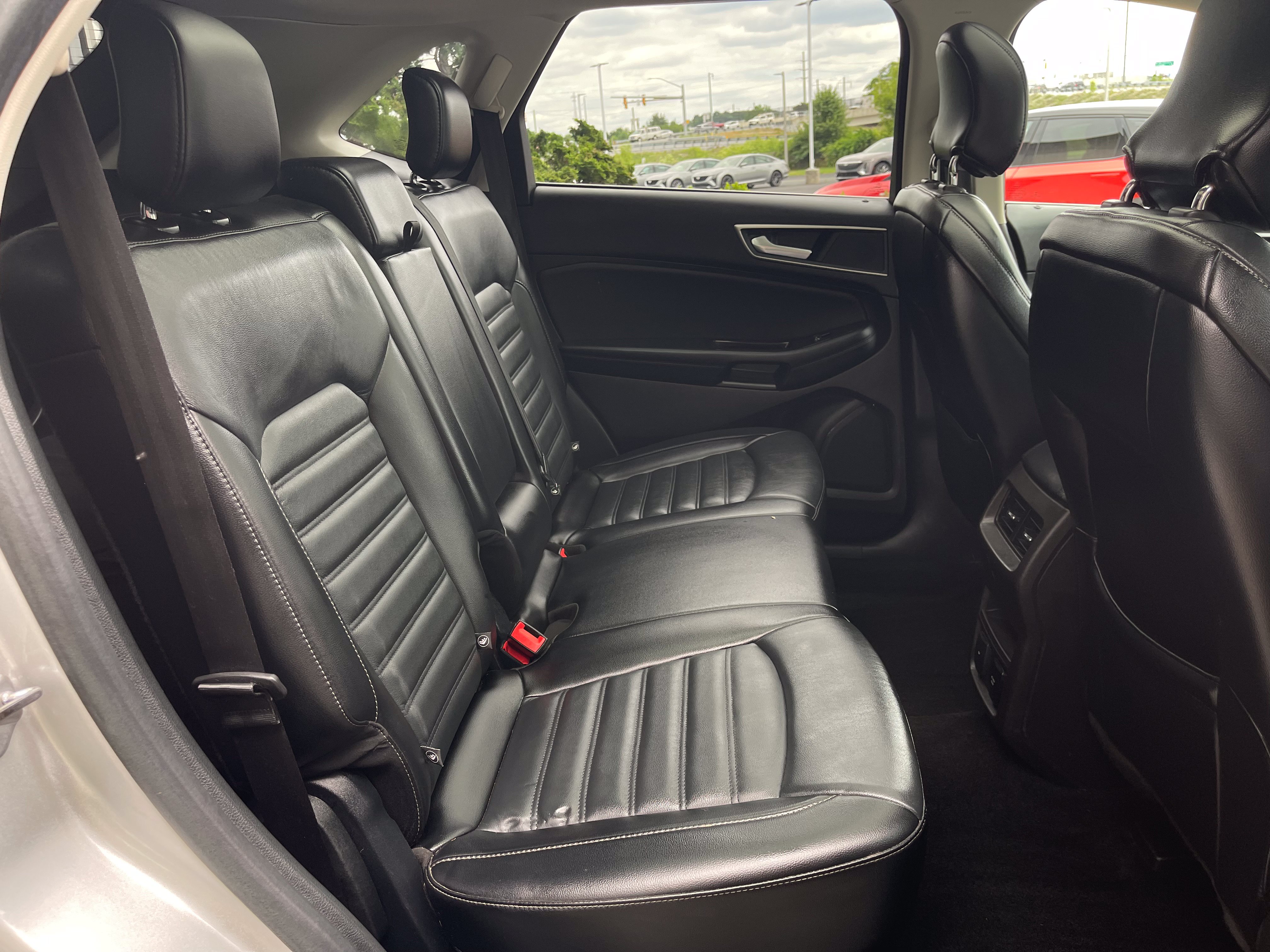 Used 2017 Ford Edge SEL w/ Equipment Group 201A AWD/4WD image 20
