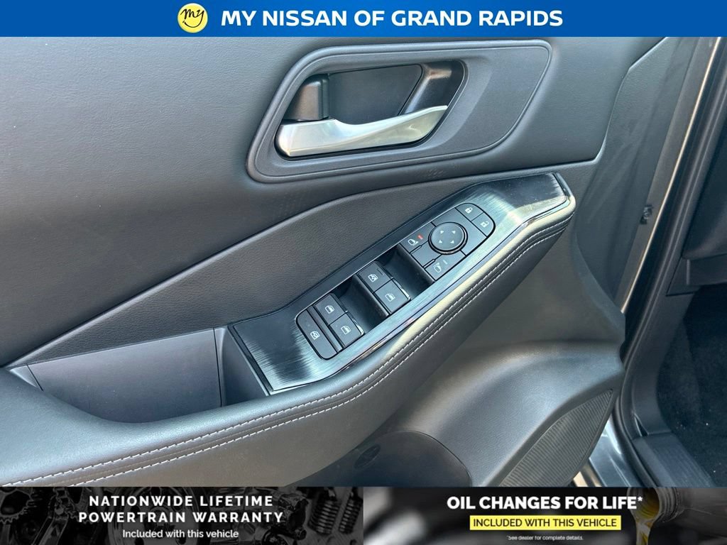 New 2026 Nissan Rogue SV AWD/4WD image 11