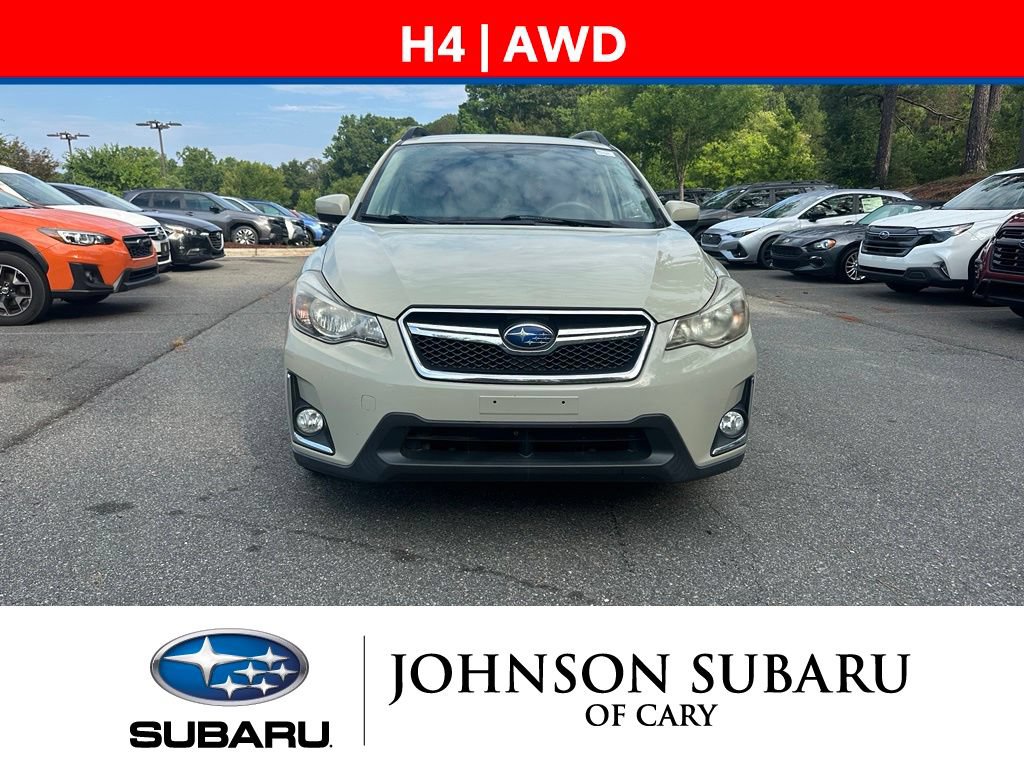 Used 2017 Subaru Crosstrek 2.0i Premium AWD/4WD image 2