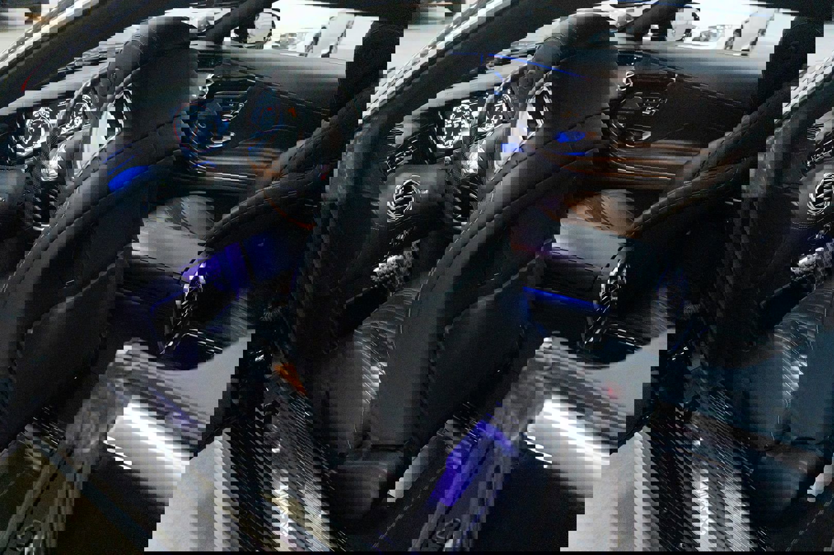 Used 2015 Mercedes-Benz S 63 AMG 4MATIC Coupe image 22