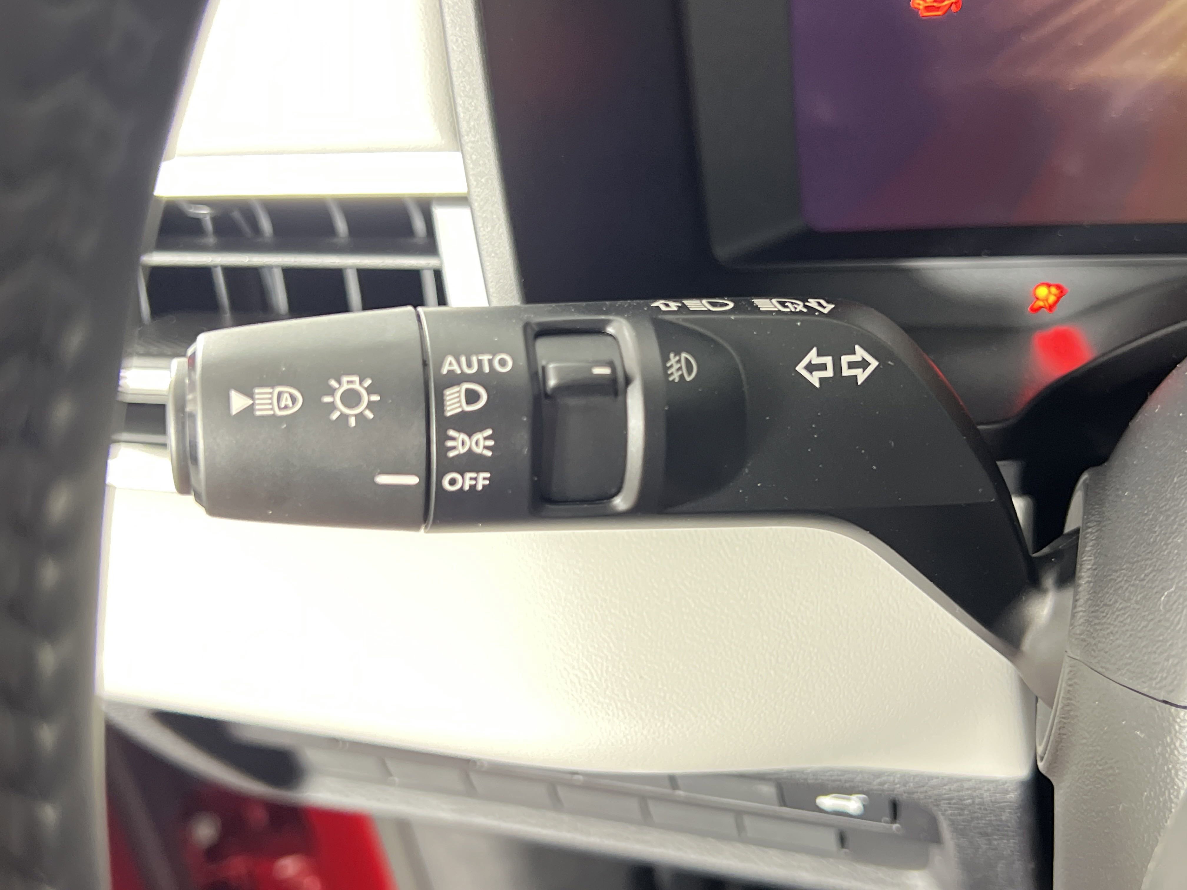 New 2025 Mitsubishi Outlander SE image 20