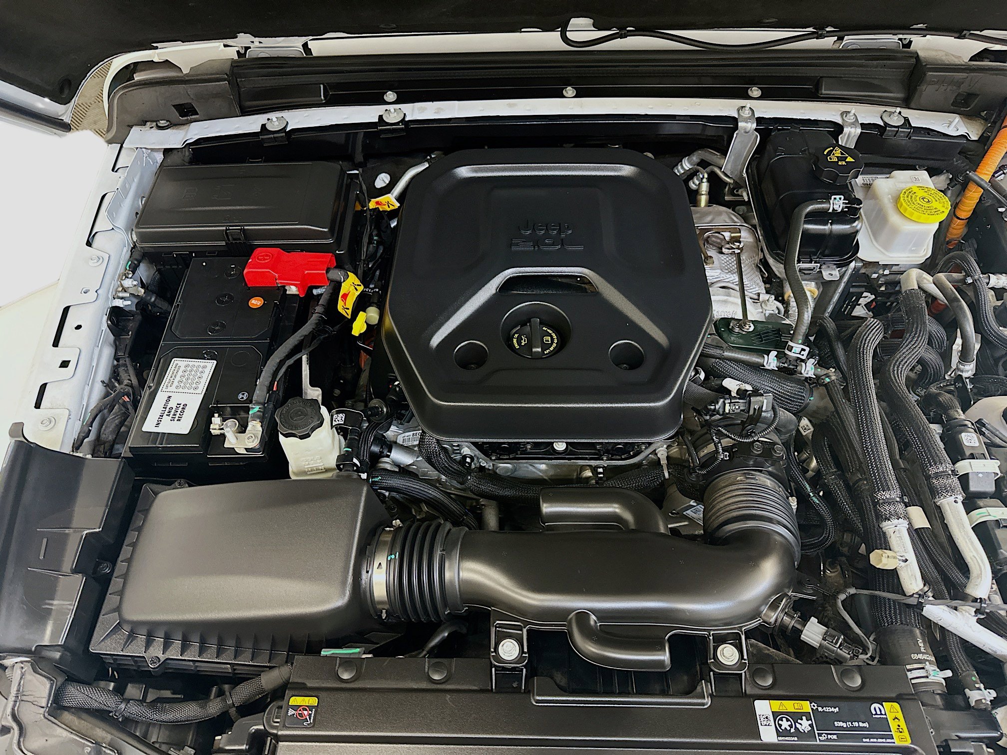 Used 2023 Jeep Wrangler Sahara w/ Cold Weather Group image 33