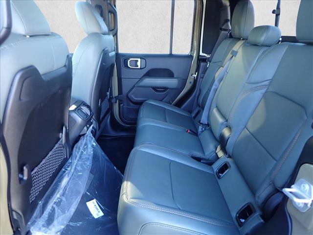 New 2026 Jeep Gladiator Mojave image 8