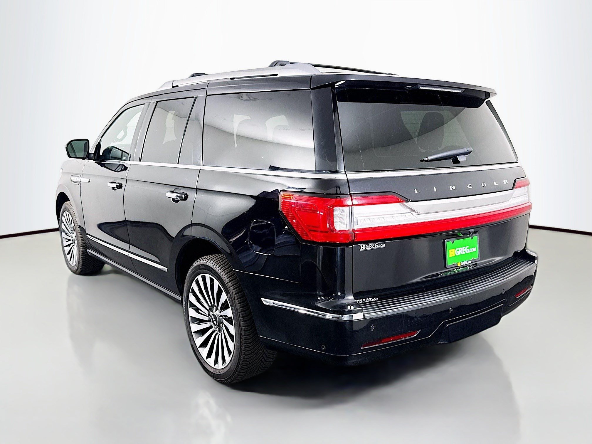 Used 2019 Lincoln Navigator Reserve w/ Cargo Package AWD/4WD image 7