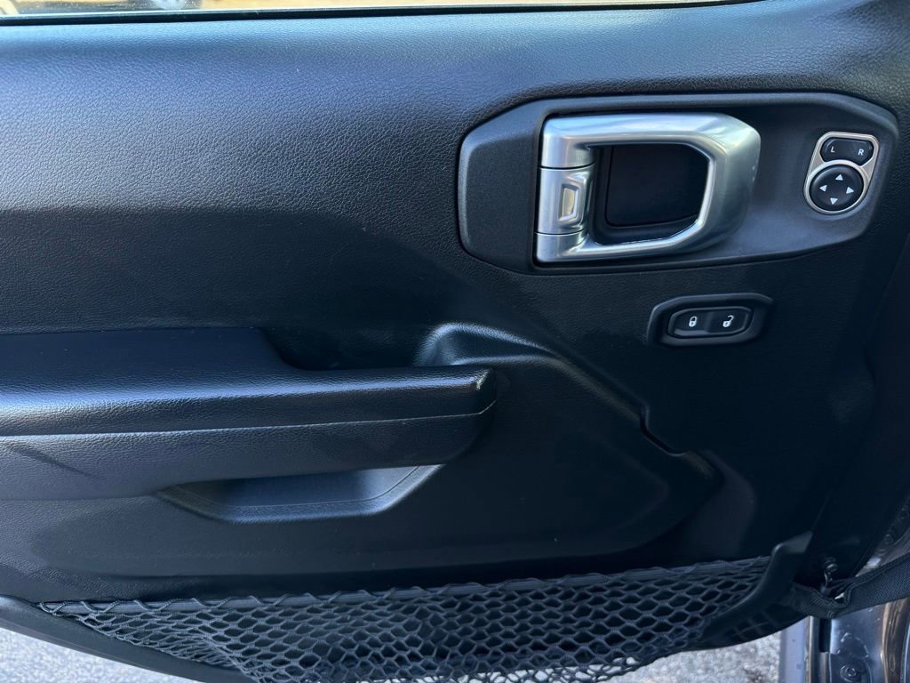 Used 2021 Jeep Wrangler Unlimited Sport image 19