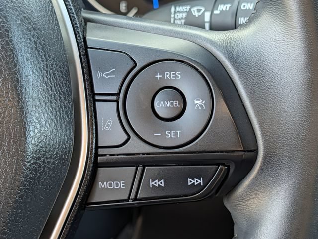 Certified 2023 Toyota Venza LE AWD/4WD image 20