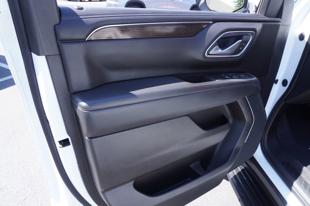 Used 2023 GMC Yukon XL SLE w/ Gmc Pro Safety Plus Package image 15