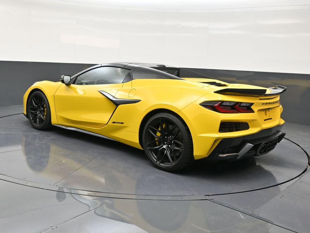 Used 2026 Chevrolet Corvette Z06 image 3