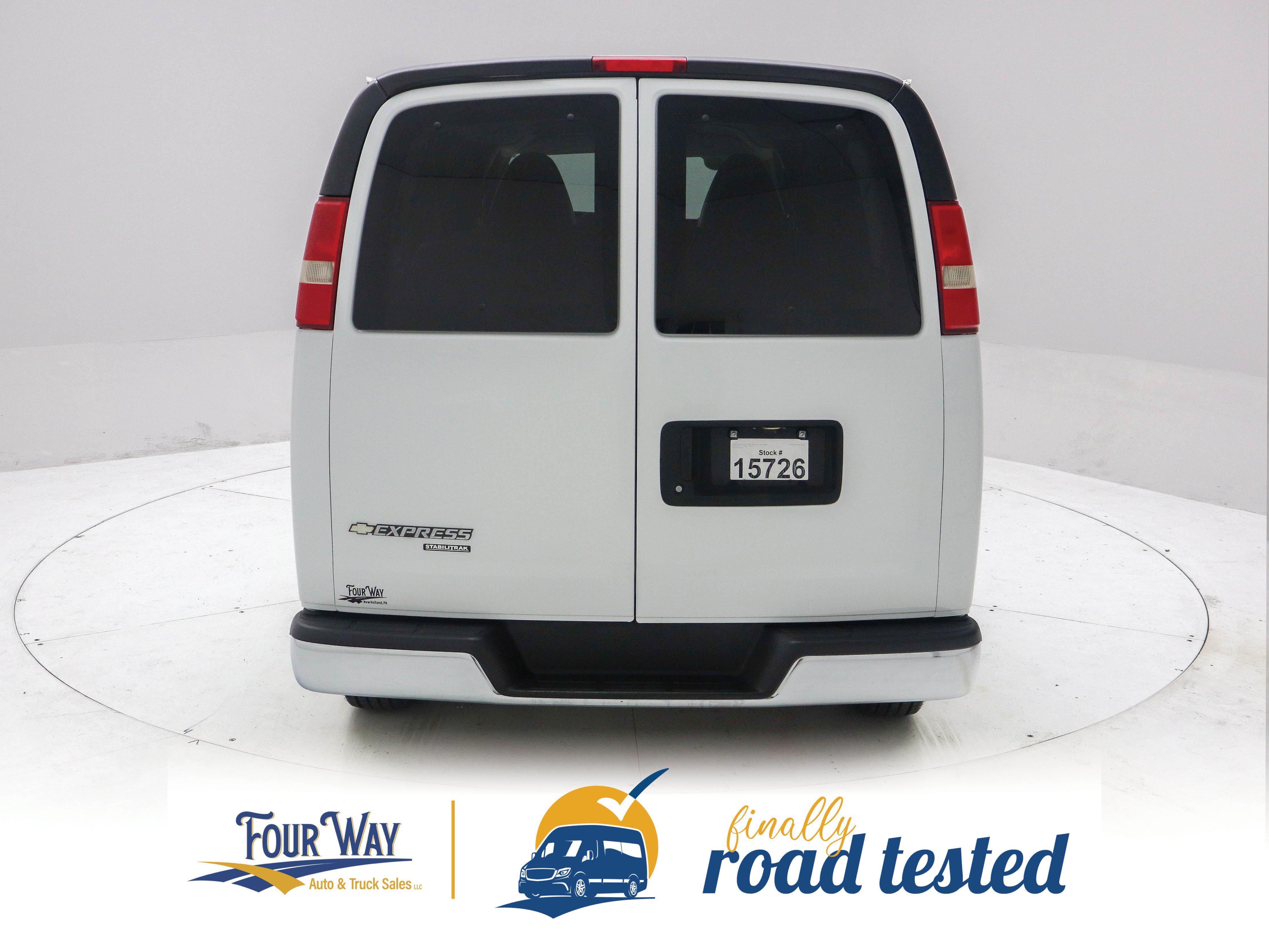 Used 2014 Chevrolet Express 3500 LT w/ LT Preferred Equipment Group RWD image 5