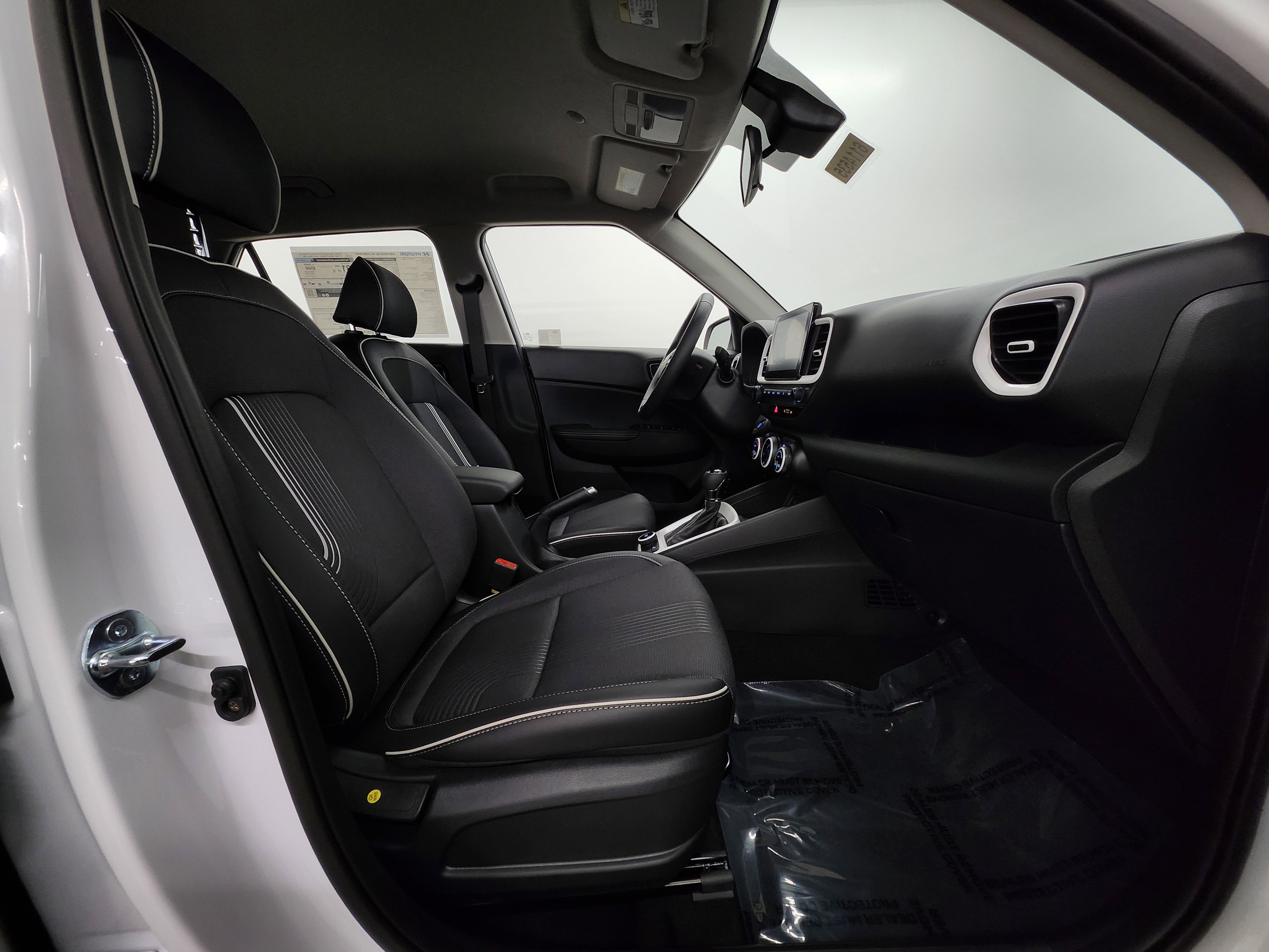 New 2026 Hyundai Venue SEL image 17