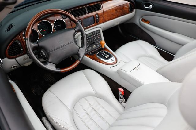 Used 2003 Jaguar XK8 Convertible image 6