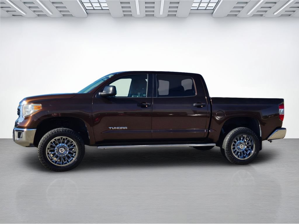 Used 2017 Toyota Tundra SR5 w/ TRD Off Road Package AWD/4WD image 7
