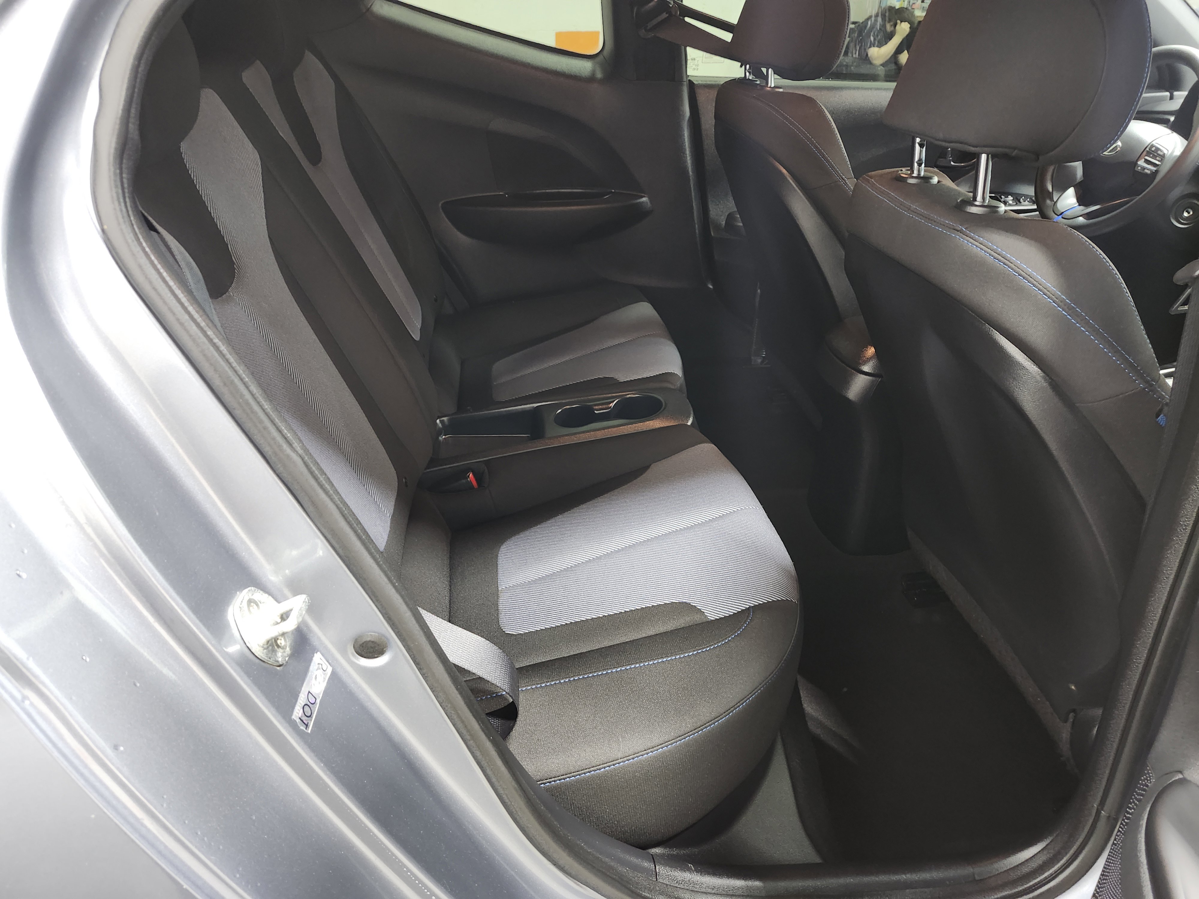 Used 2019 Hyundai Veloster 2.0 image 17