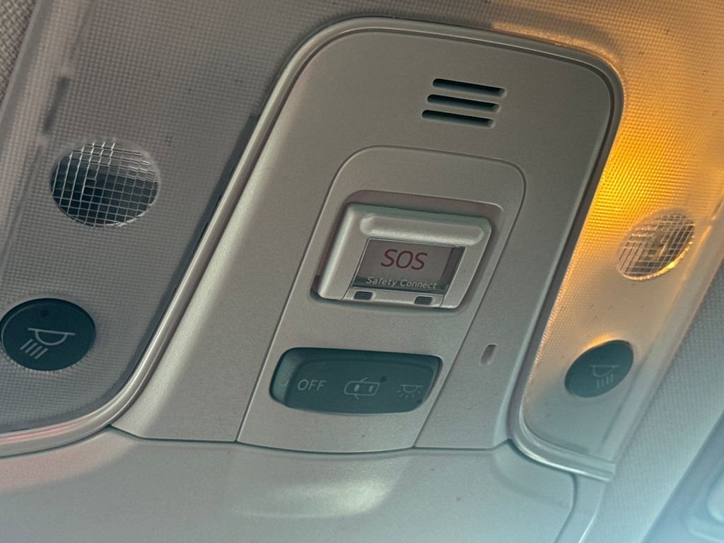 Used 2021 Toyota Prius Prime XLE image 31