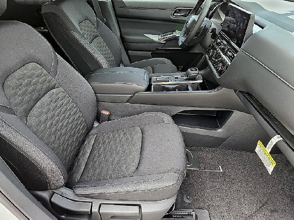 New 2026 Nissan Pathfinder SV FWD image 18