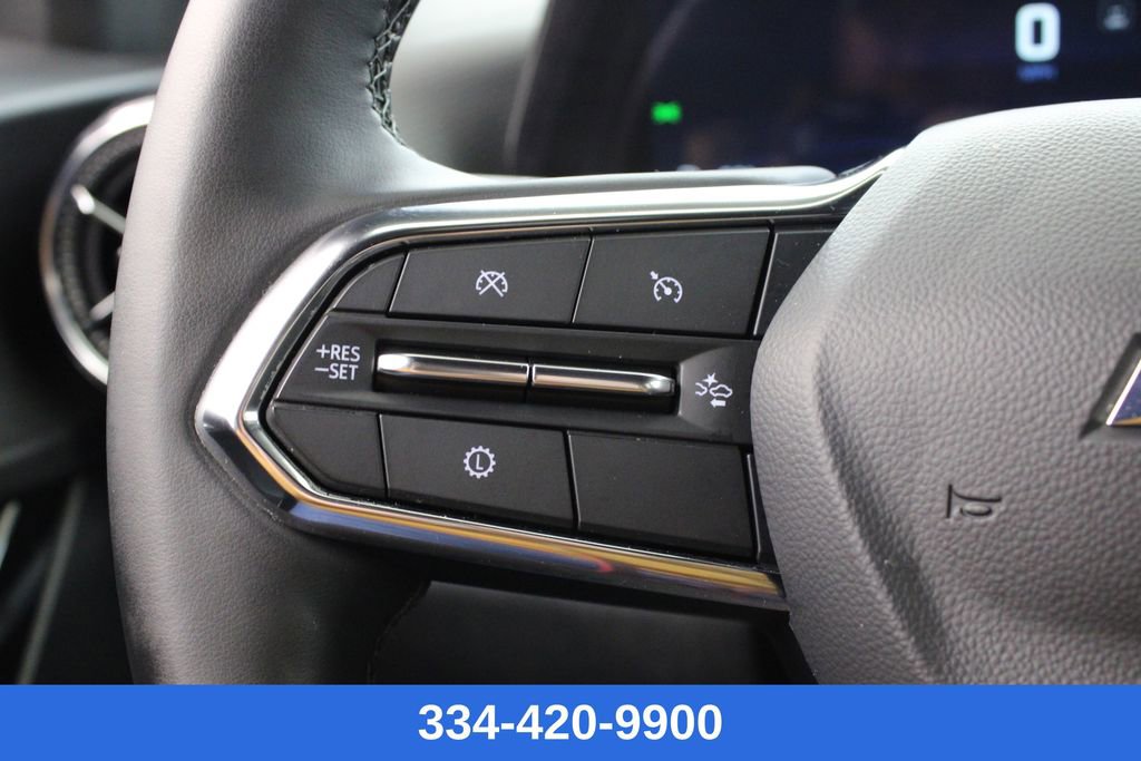Used 2025 Chevrolet Equinox LT image 24