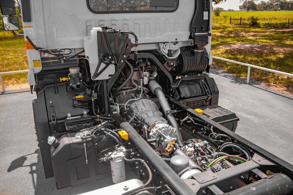 New 2024 Chevrolet Low Cab Forward 6500XD RWD image 9