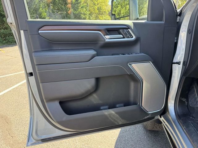 New 2026 GMC Sierra 2500 Denali w/ Denali Reserve Package image 6