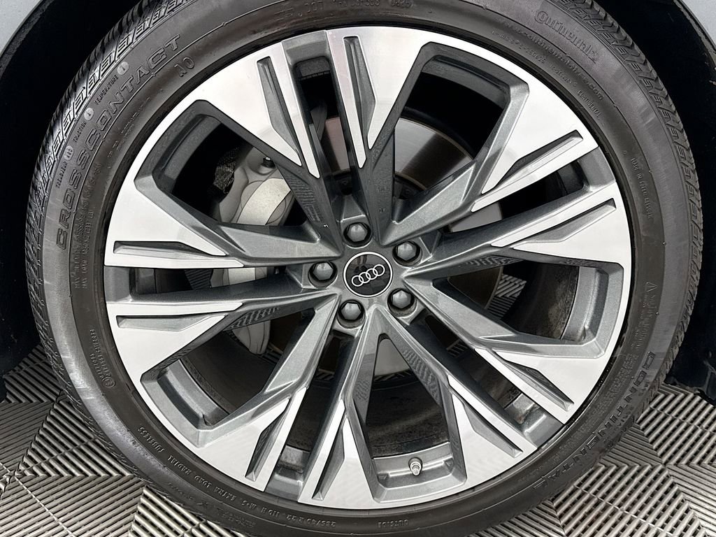 Certified 2025 Audi Q8 Premium Plus w/ Premium Plus Package image 31