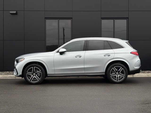 Used 2026 Mercedes-Benz GLC 300 4MATIC image 4