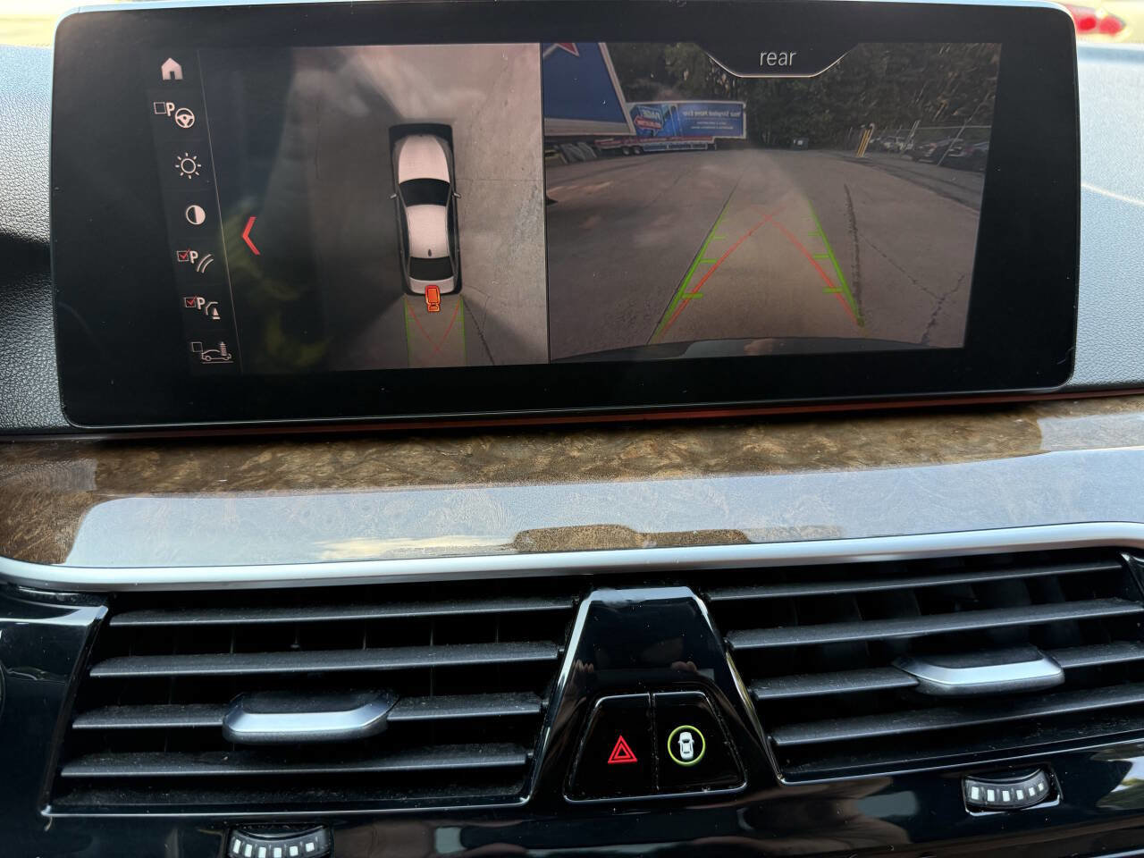 Used 2019 BMW 530i w/ Luxury Package RWD image 31