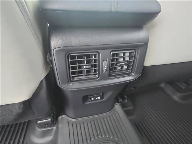 Used 2023 Toyota RAV4 Limited AWD/4WD image 17
