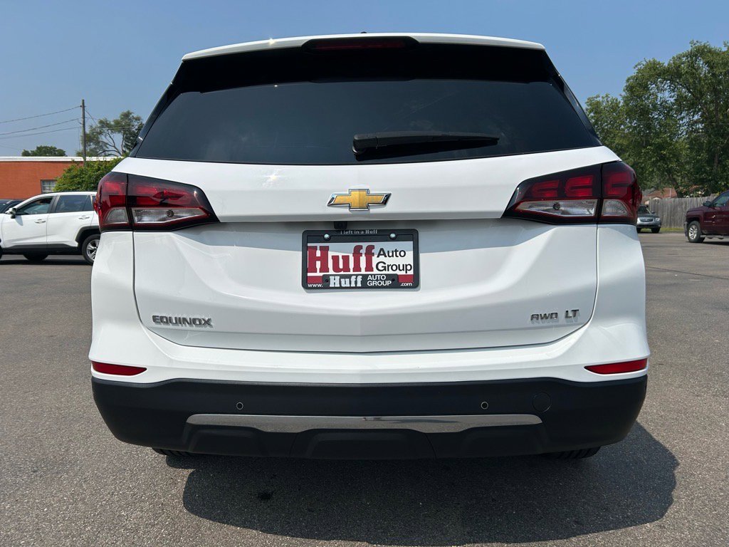 Used 2023 Chevrolet Equinox LT w/ Driver Convenience Package image 7