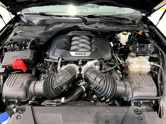 Used 2025 Ford Mustang GT RWD image 11