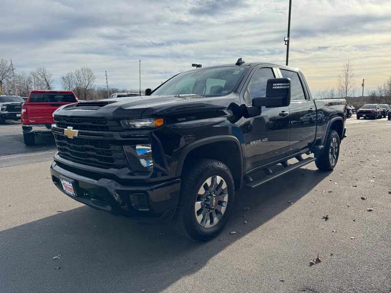 Used 2024 Chevrolet Silverado 2500 Custom w/ Custom Value Package image 8