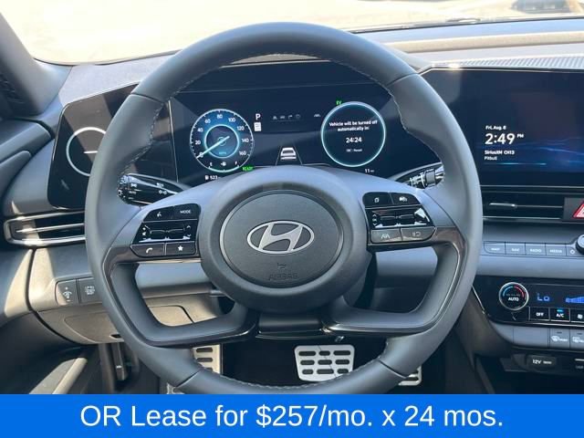 New 2025 Hyundai Elantra SEL image 20