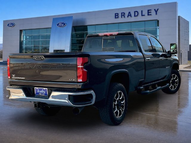 Used 2024 Chevrolet Silverado 3500 LTZ w/ LTZ Plus Package AWD/4WD image 7
