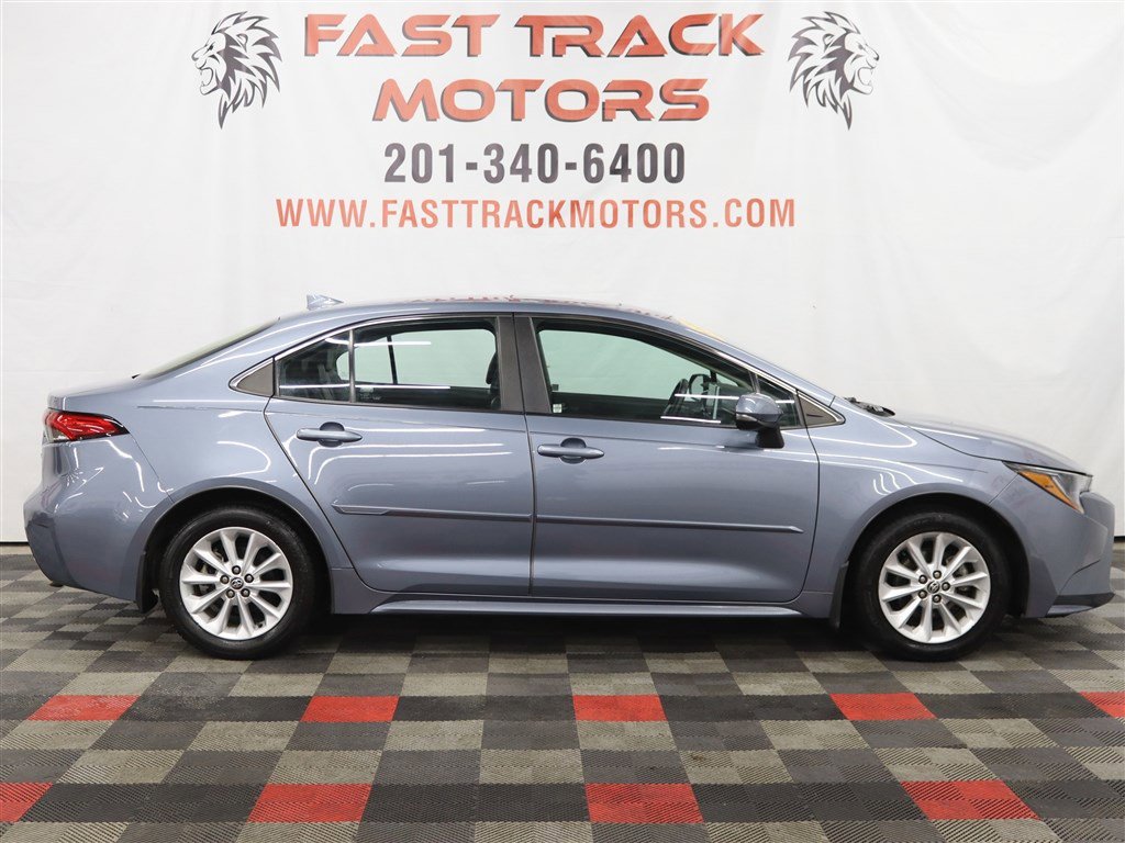 Used 2020 Toyota Corolla XLE FWD image 4