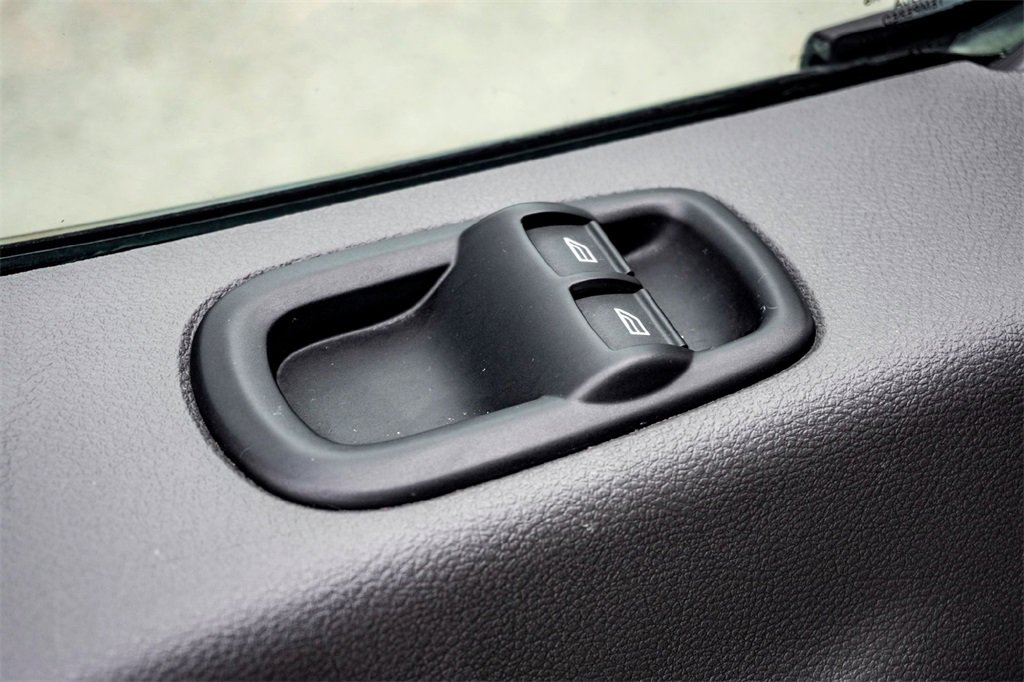 Used 2023 Ford Transit 350 XLT image 13