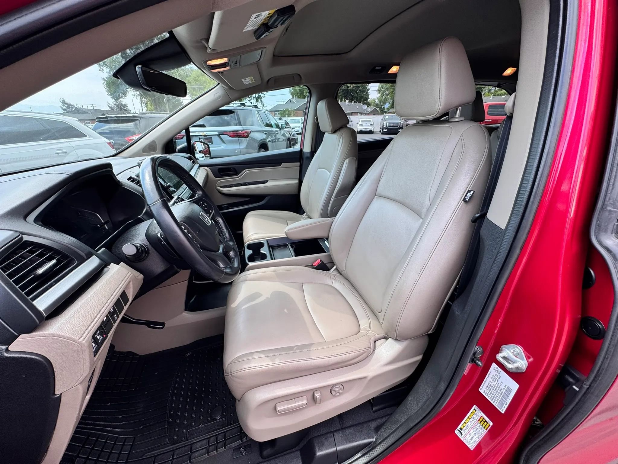 Used 2022 Honda Odyssey EX-L image 11