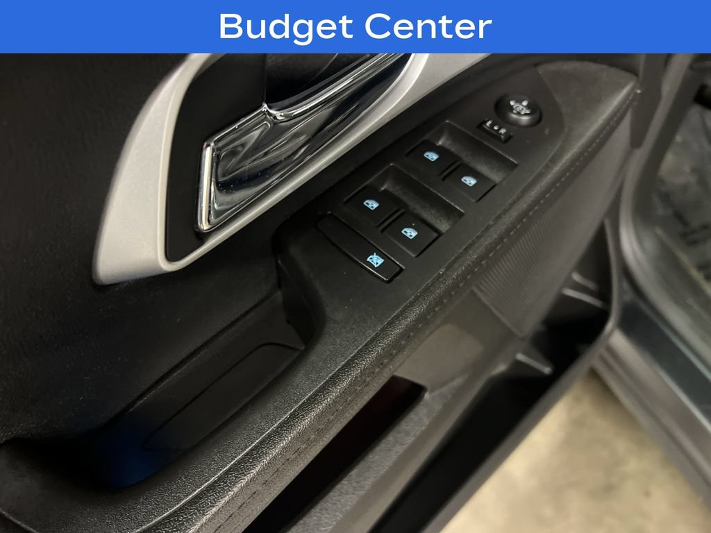 Used 2017 Chevrolet Equinox Premier w/ Enhanced Convenience Package FWD image 15