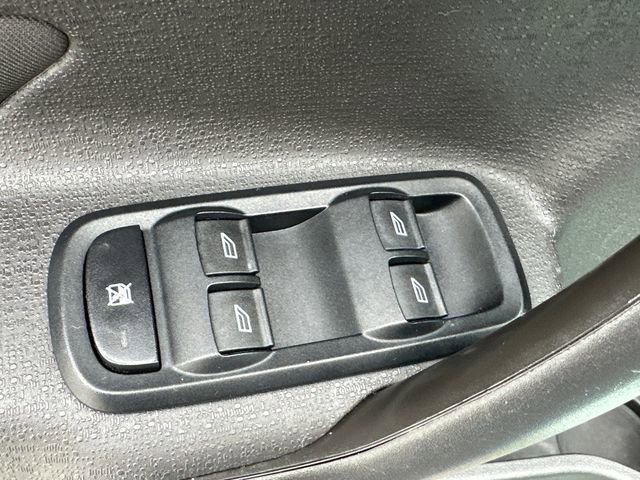 Used 2018 Ford Fiesta SE image 26