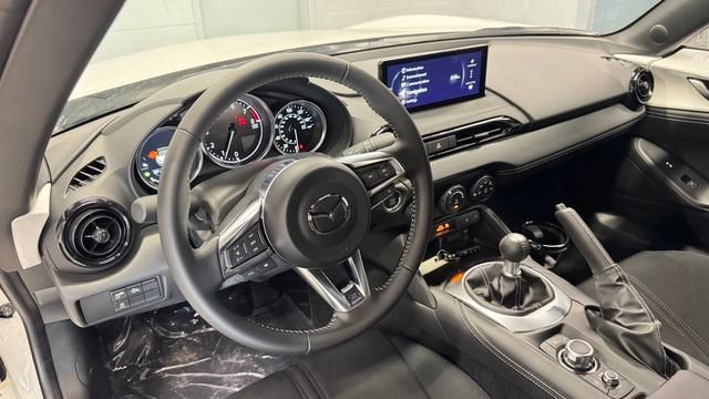 New 2026 MAZDA MX-5 Miata Club w/ Weather Package RWD image 15