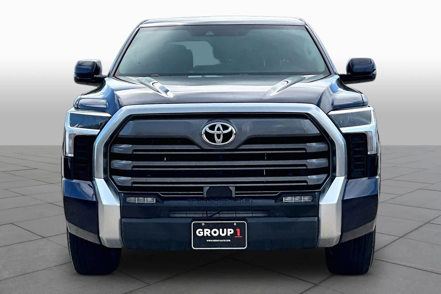 Used 2024 Toyota Tundra Limited w/ Power Package AWD/4WD image 4