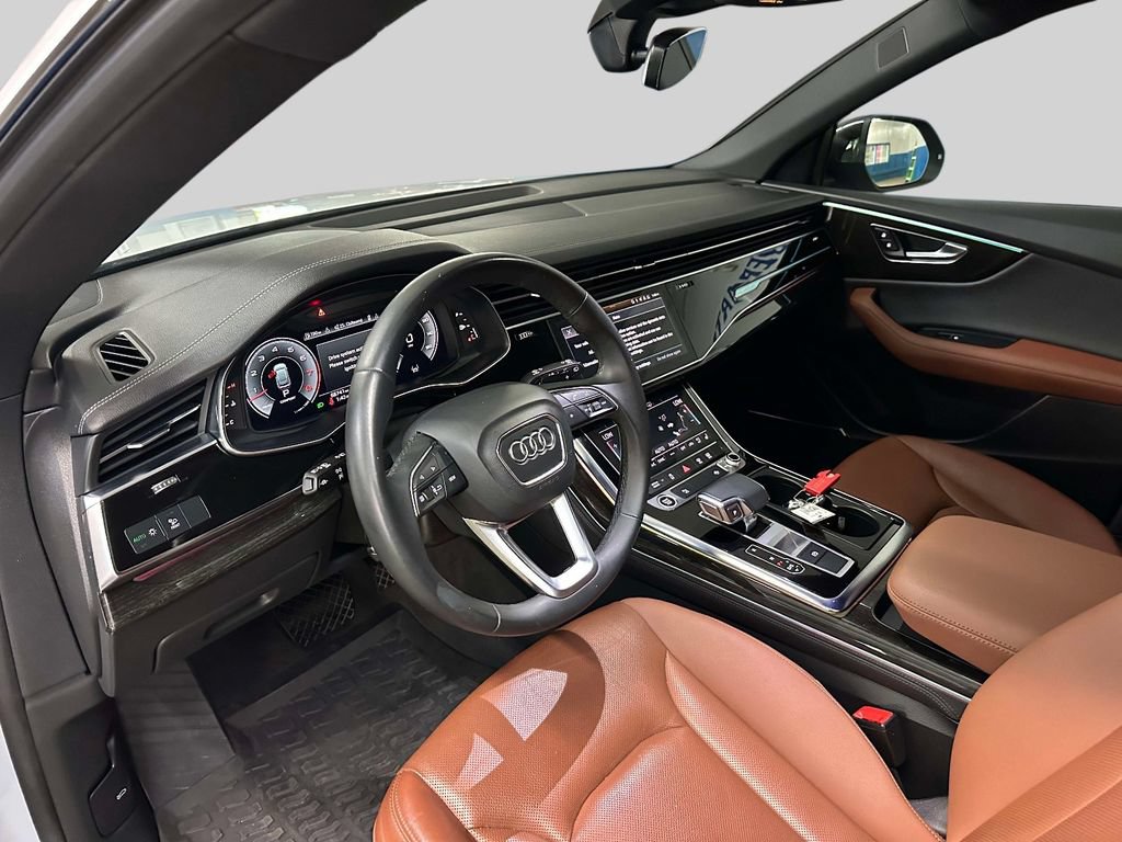 Used 2023 Audi Q8 Premium Plus w/ Premium Plus Package AWD/4WD image 19