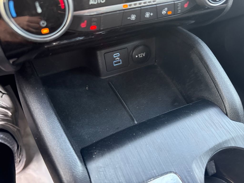 Used 2022 Ford Escape SE w/ Convenience Package image 34