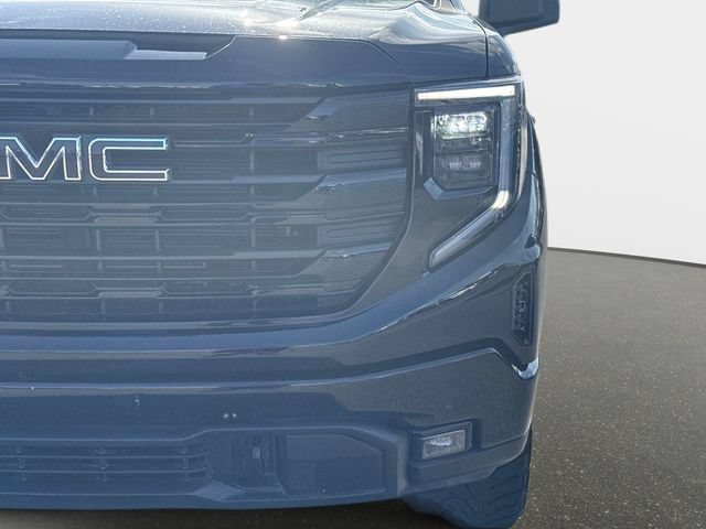 Used 2024 GMC Sierra 1500 Elevation w/ LPO, Elevation Black Package AWD/4WD image 9
