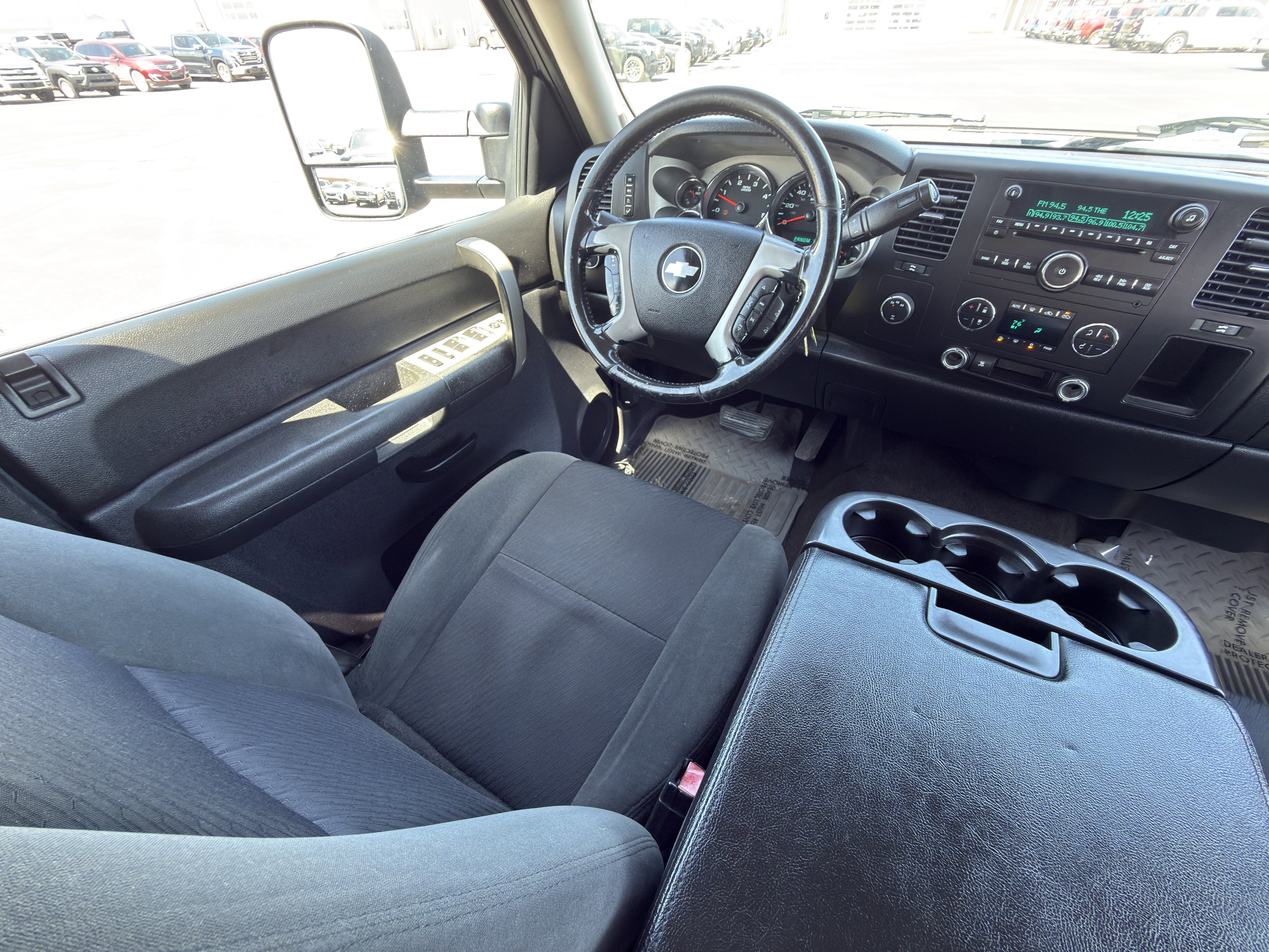 Used 2009 Chevrolet Silverado 2500 LT w/ Exterior Plus Package AWD/4WD image 20