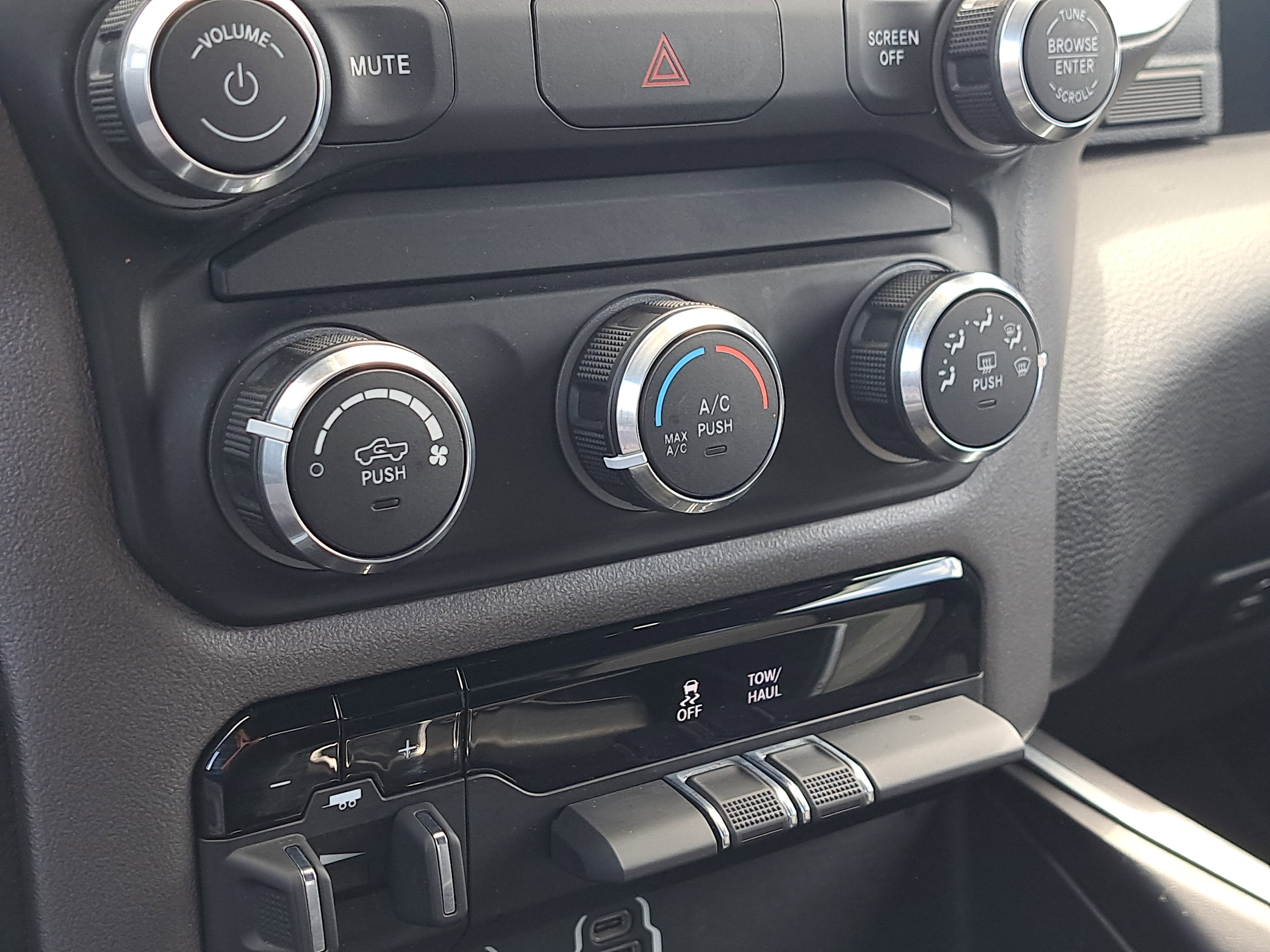 Used 2022 RAM 1500 Big Horn image 26