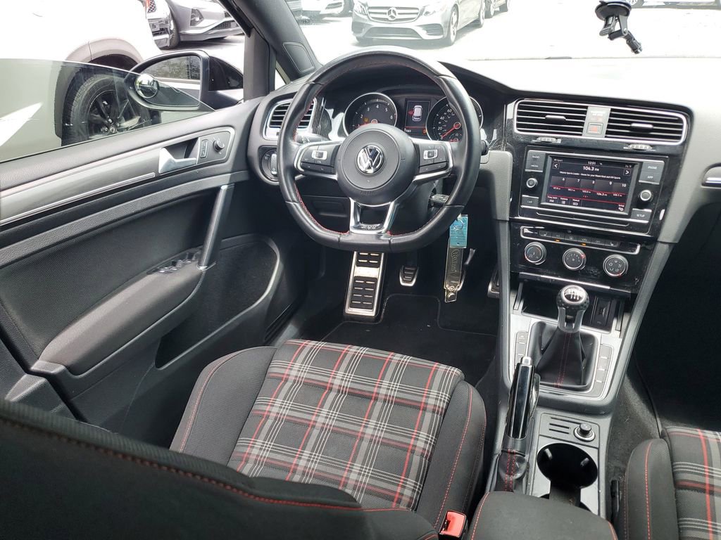 Used 2018 Volkswagen GTI S FWD image 15