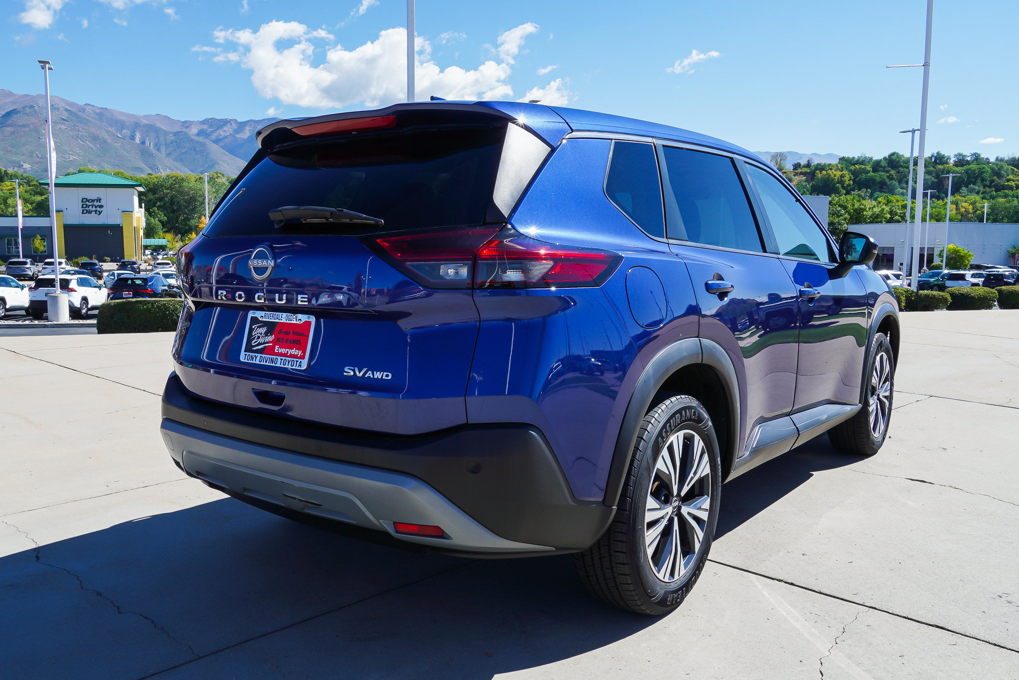 Used 2022 Nissan Rogue SV AWD/4WD image 8