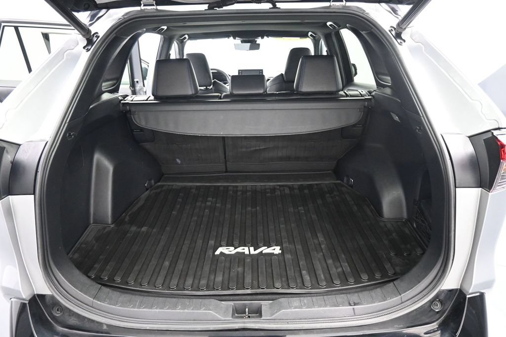 Used 2021 Toyota RAV4 XSE AWD/4WD image 22