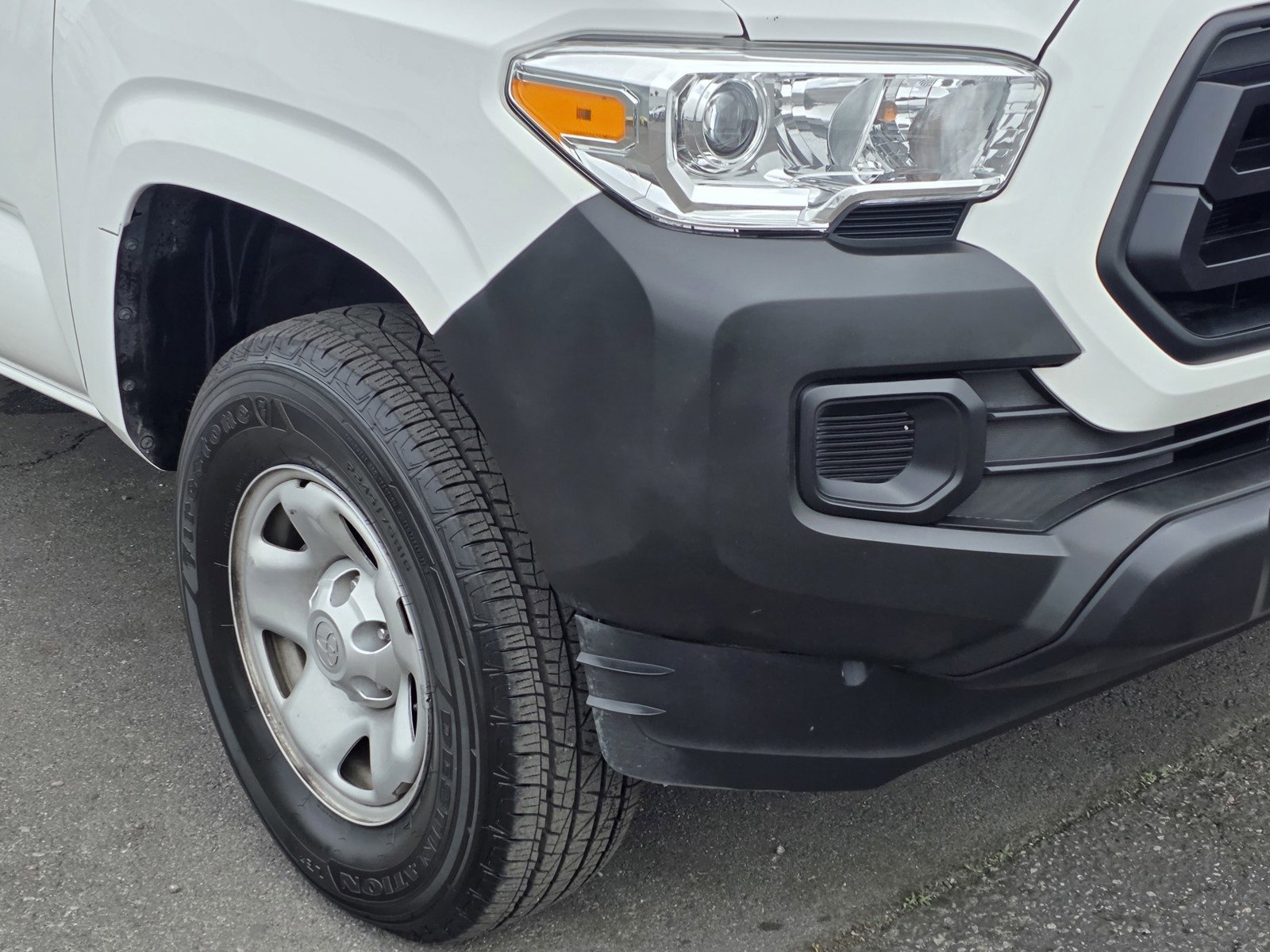 Used 2023 Toyota Tacoma SR image 18