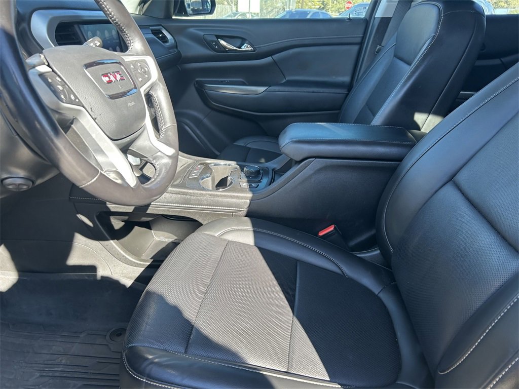 Used 2022 GMC Acadia SLT w/ Elevation Edition image 11